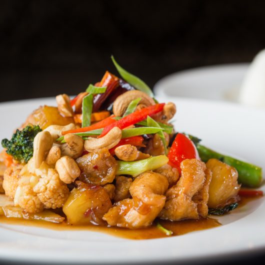 Need An Easy, Delicious Cashew Chicken Recipe? Give This Recipe A Try!