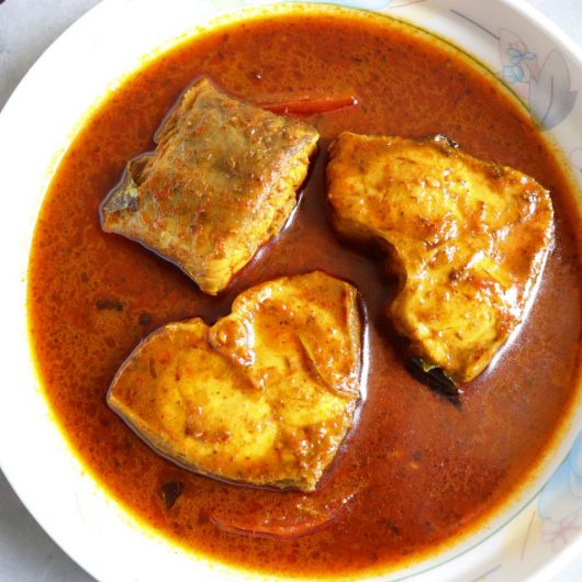 Rohu Fish Curry: Rui Macher Kalia | Rohu Fish Curry